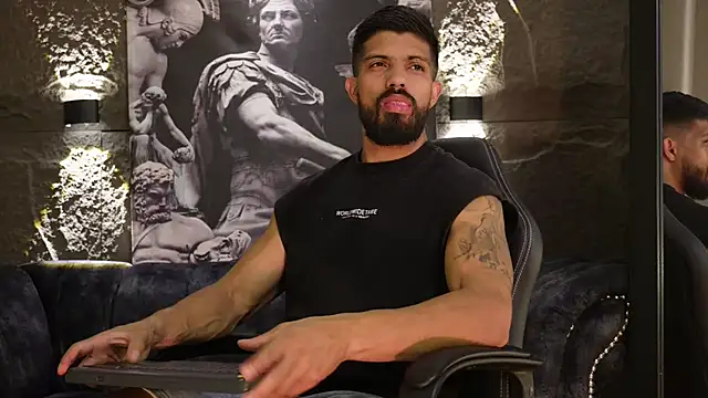 DannSaenz live sex cam