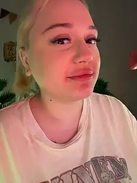 MCThroatGoat live sex cam