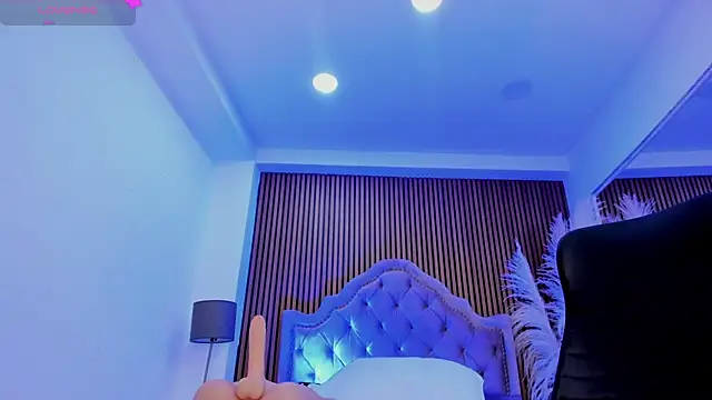 SelenaStonne live sex cam