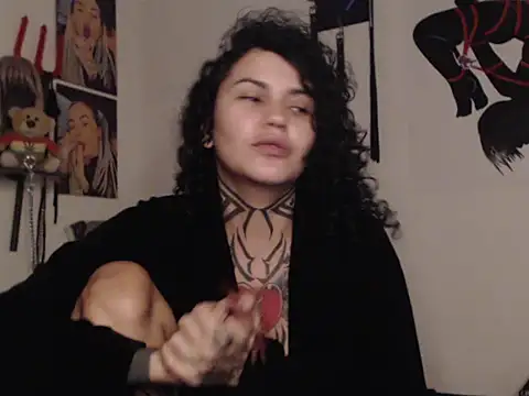 Perola__May live sex cam