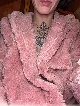 Feuchtes_traumchenn's cam snapshot