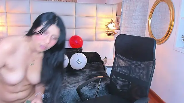 Nohemi_louse's cam snapshot