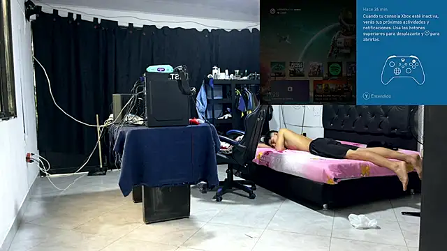 nic_2005's cam snapshot