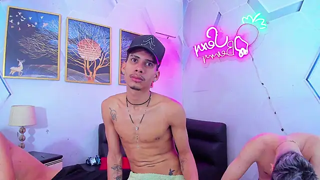 Alex_jeins_at's cam snapshot