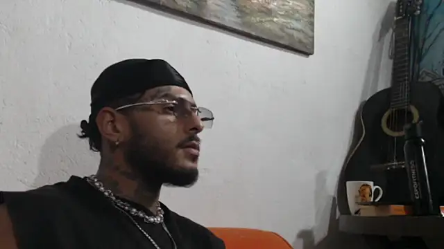 liyamjunior's cam snapshot