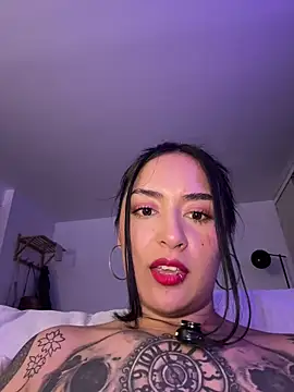 Rae_Lil_White live sex cam