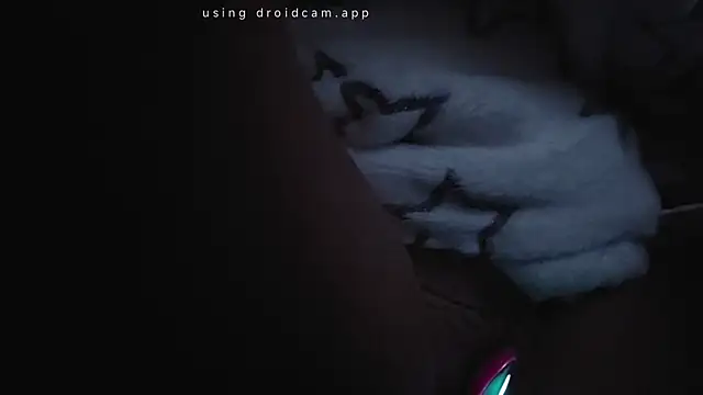 naughty69curls's cam snapshot