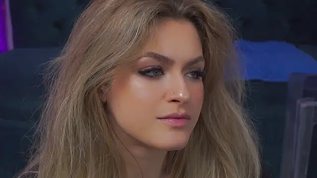 NayaQuinn's cam snapshot