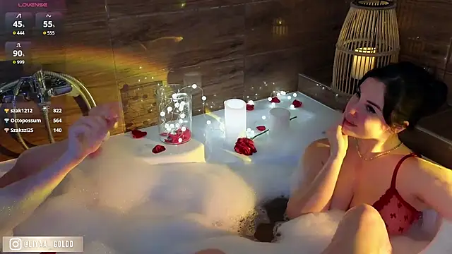 Liya_Gold_'s cam snapshot