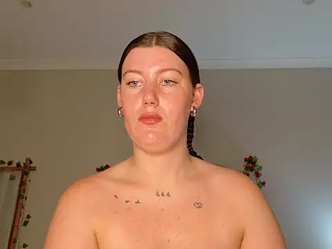 C1eopatra's cam snapshot