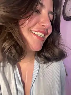 sukhakunis1 live sex cam