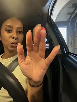 Your_Paris live sex cam