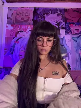 VioletaSubmissive live sex cam