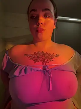 AliraX's cam snapshot