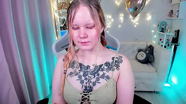 AnnieVibe's cam snapshot