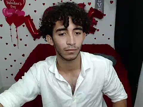 Caius_fox live sex cam