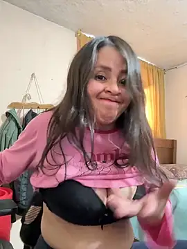 latinfemale's cam snapshot