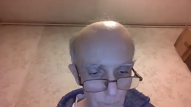 mariusica1@xh live sex cam