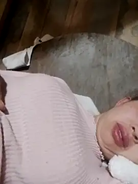 TRIEUTRIEU20's cam snapshot