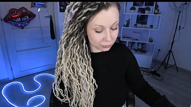 HoneySallyMoore's cam snapshot