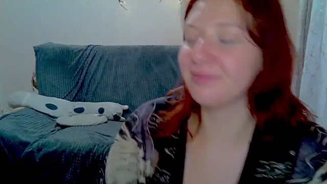 Lily_Ember's cam snapshot