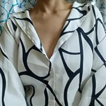 Aashiika1176's cam snapshot