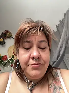 NymphoBuzi live sex cam