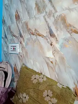 horny_diana's cam snapshot