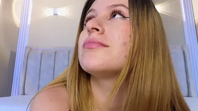 Emmaa_Blonde live sex cam