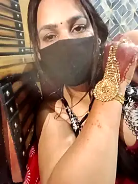 01Mona's cam snapshot