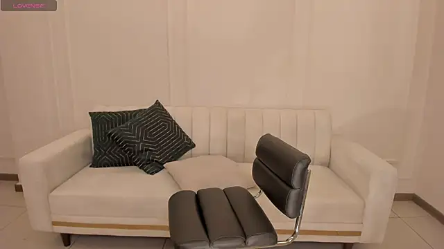 SunnyRivers live sex cam