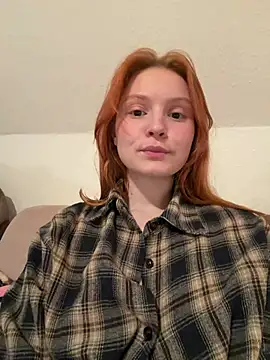 mad_girlygirl's cam snapshot