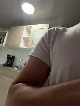 AdrianRinaldi live sex cam