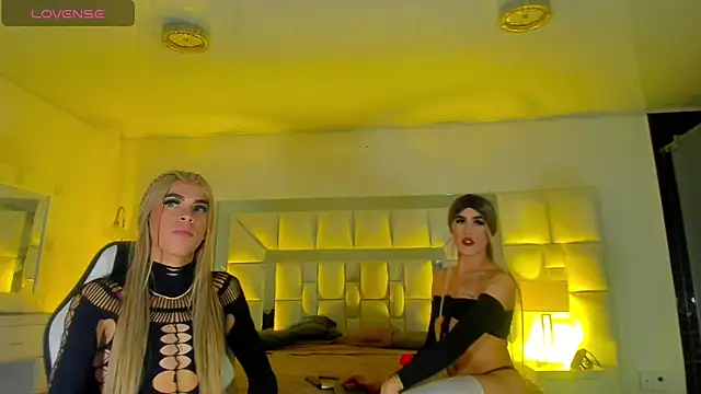 Alexa_and_Aranza_ live sex cam