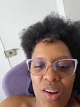 corinastonee's cam snapshot