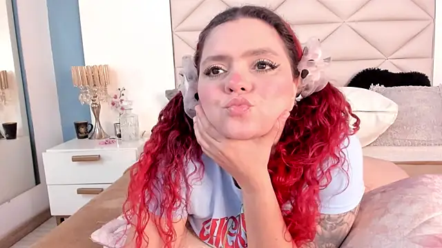 Twwiiggy live sex cam