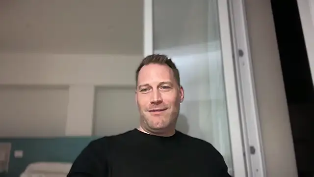 Christian87xxx live sex cam