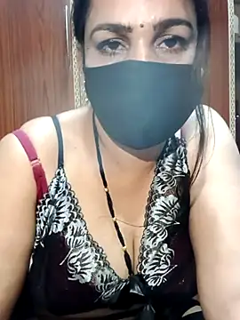 01Mona's cam snapshot