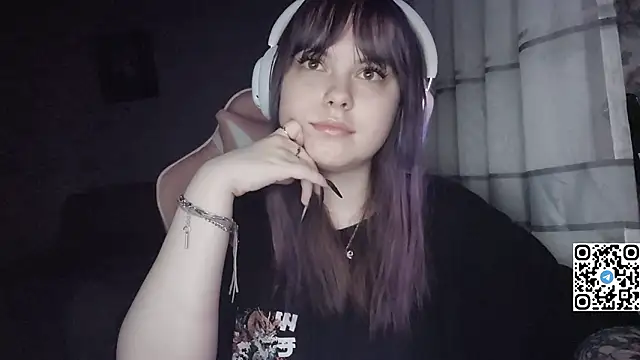 KristiBloom's cam snapshot