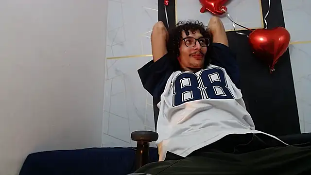 KittyStarmorbid's cam snapshot