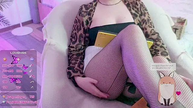 baby_debbie's cam snapshot