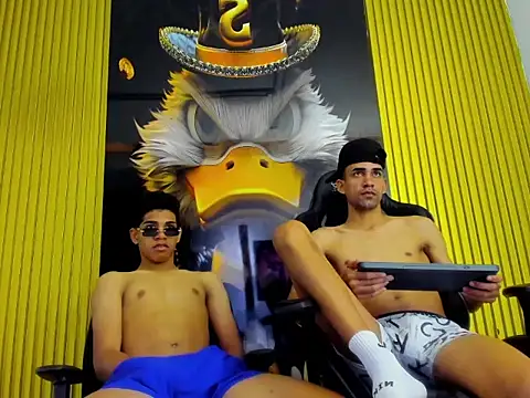 couplehot_sex_'s cam snapshot