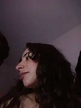 AlexxaAndRileyy's cam snapshot