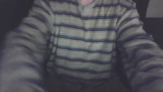 Uomo7744's cam snapshot