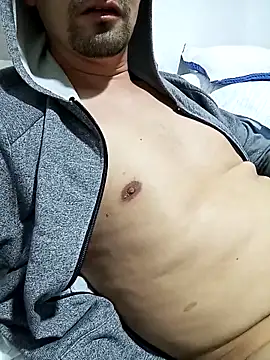 aaron_latin69's cam snapshot