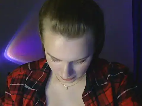 Lorivess's cam snapshot