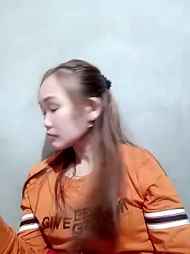 yula-bi live sex cam