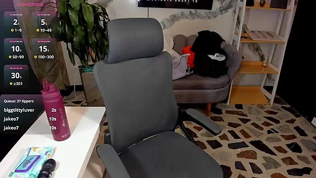 CelesteBrucee live sex cam