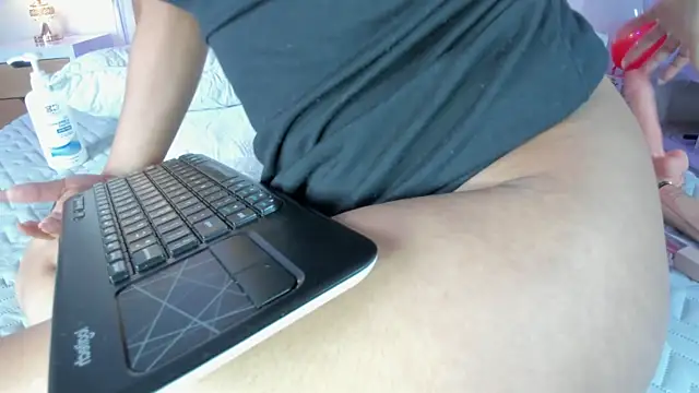 Bunny_Blush1's cam snapshot