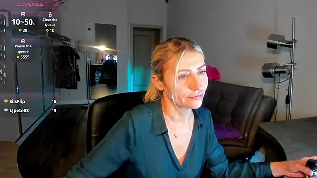 ZoeGrant's cam snapshot